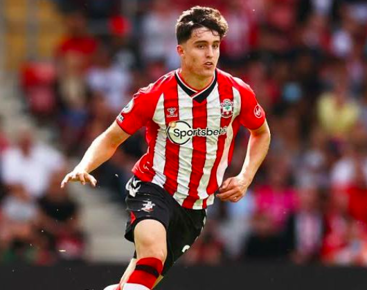 FPL GW4 Wildcard Team ~ Essential players to have ~ Valentino Livramento 