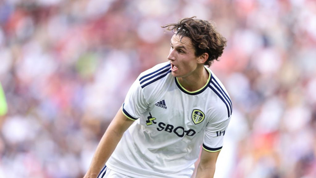 Differential FPL Pick from Leeds ~ Aaronson 