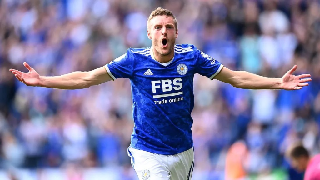 Best FPL Forwards to Consider Ahead of the 2022/23 FPL Season ~ Jamie Vardy (9.5m).