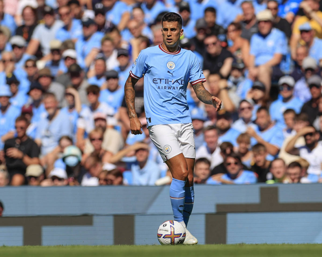 Team and Players to Target from  FPL GW13 ~ Cancelo