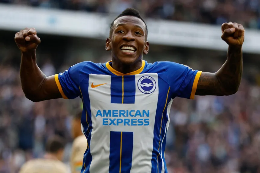 FPL Gameweek 32 Transfer Tips: Two Players to HOLD ~ Pervis Estupinan 