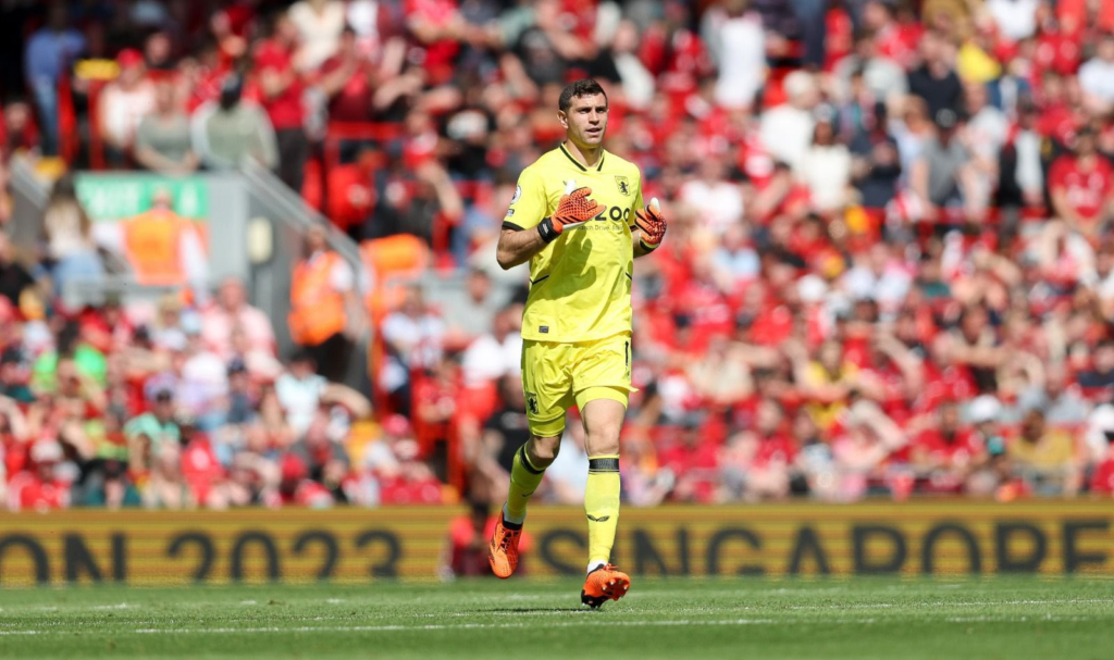 Top FPL GW1 Differential Picks (<10% ownership) ~ Emi Martinez 