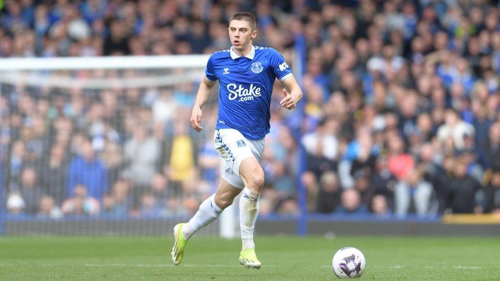 Mykolenko Everton