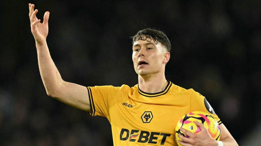 FPL Gameweek 31 Transfer Tips: Two Players to BUY- Larsen