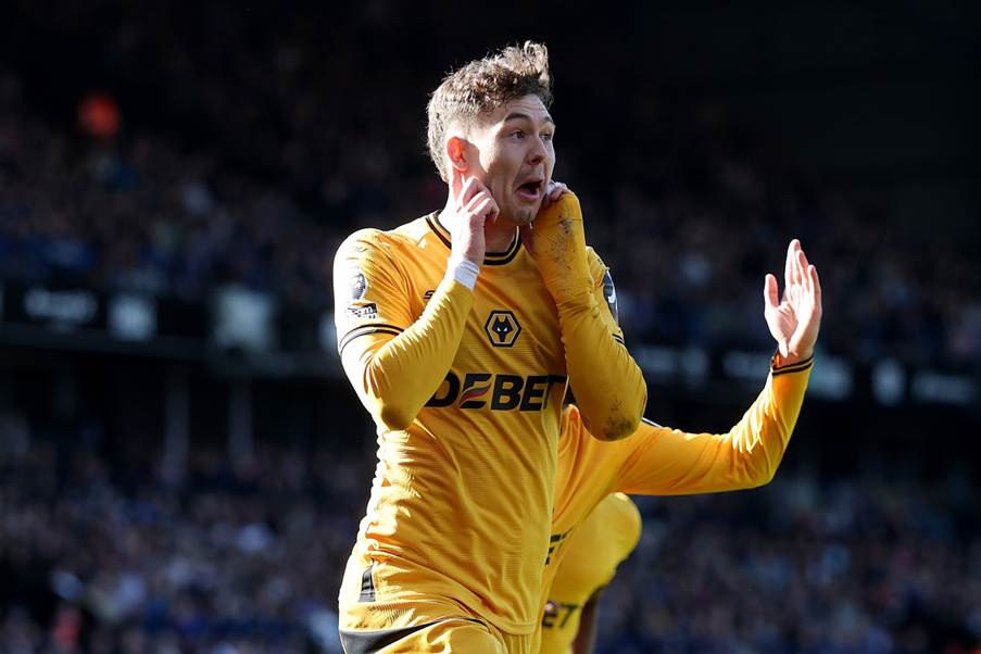 FPL Gameweek 34 Transfer Tips: Two Players to BUY- Larsen