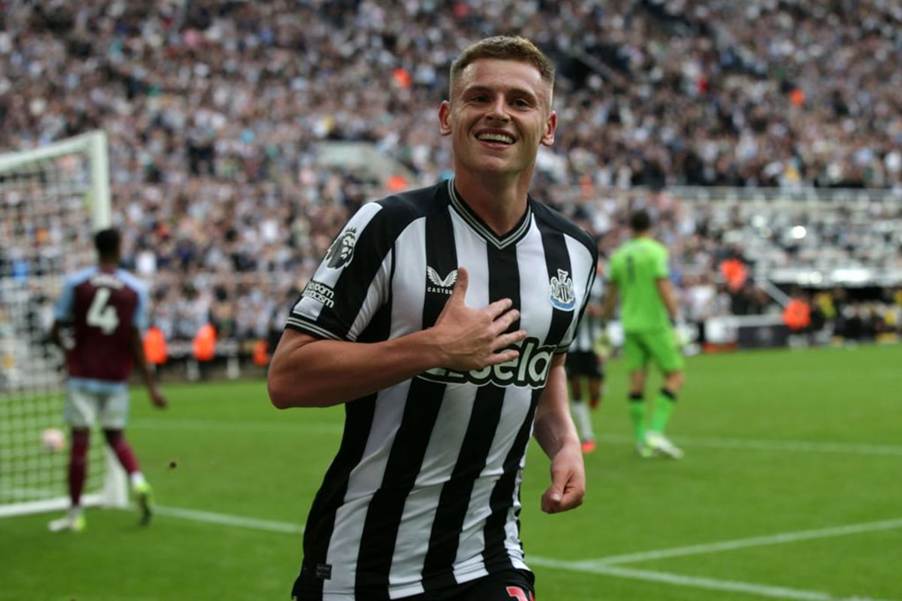 FPL Gameweek 32 Transfer Tips: Two Players to BUY- Barnes