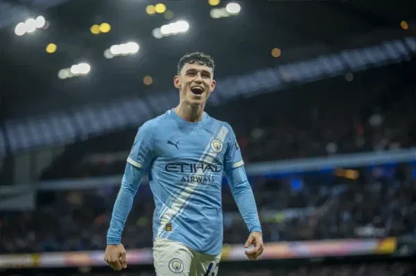 FPL Gameweek 23 Transfer Tips: Two Players to Buy, Hold, & Sell