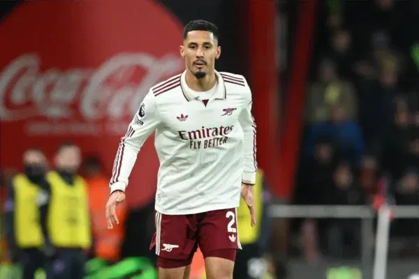 FPL Gameweek 26 Transfer Tips: Two Players to Buy, Hold, & Sell